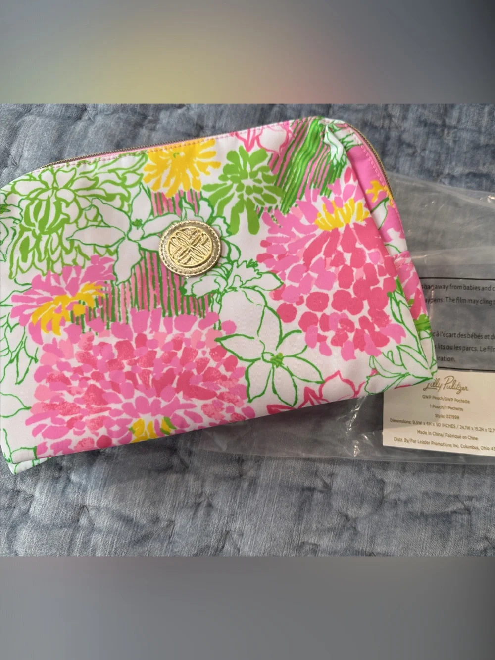 Lilly Pulitzer resort, White  Cosmetic / Travel Pouch with Gold Emblem